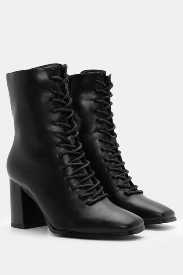 mpotakia-me-kordonia-takouni-124950-gs1p Lace-Up Μποτάκια με Χοντρό Τακούνι – Μαύρο