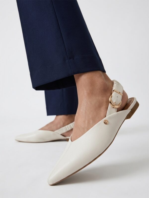 Λευκά μυτερά slingback